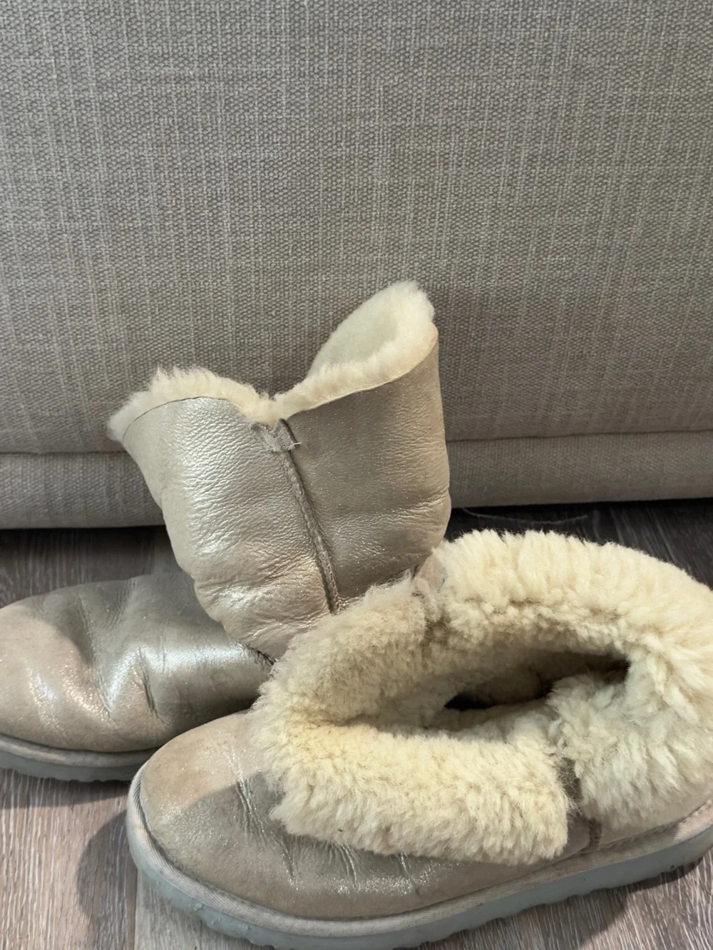 UGG Australia Classic Sheepskin Boots Women’s Size 8 Fair Condition Authentic